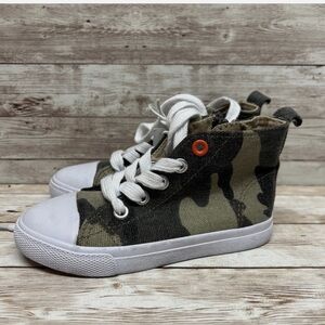 Cat & Jack Green and Brown Sneakers high top with Camouflage Print